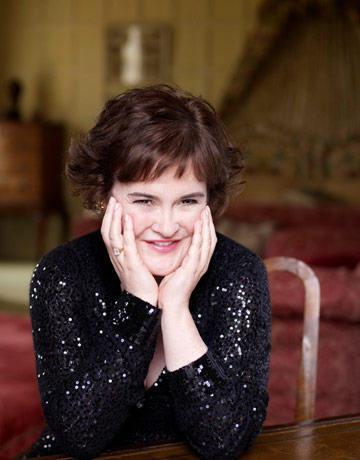 Illustration for article titled Susan Boyle Goes Glam For Harper's Bazaar